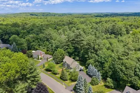 View/Area - 8 Sergeant Roode Ln, Middleton, MA 01949 photo 4 of 5
