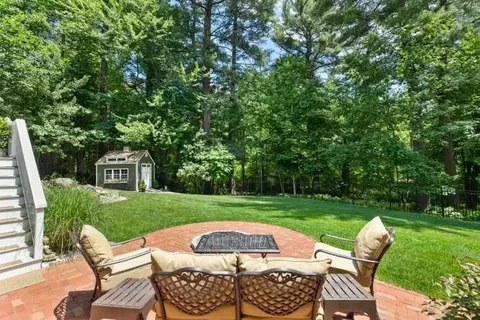 Exterior - 8 Sergeant Roode Ln, Middleton, MA 01949 photo 7 of 7