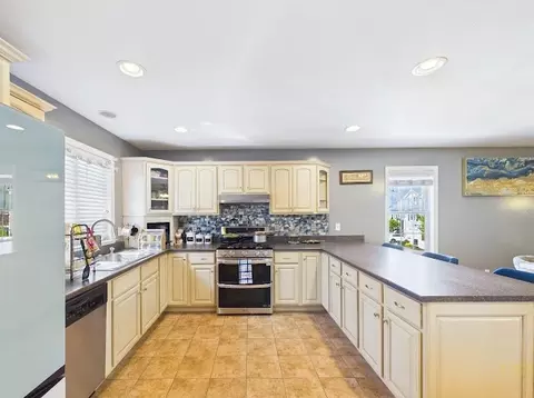 Kitchen - 19 Abington Ln, Fall River, MA 02721 photo 3 of 5