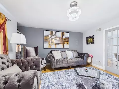Living - 19 Abington Ln, Fall River, MA 02721 photo 3 of 8