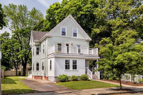 15 Monument St, Medford, MA 02155