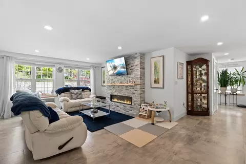 2253 Washington St #1, Canton, MA 02021