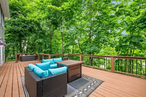 10 Grandview Rd, Reading, MA 01867 photo 7