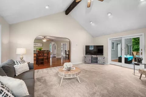 10 Grandview Rd, Reading, MA 01867 photo 17