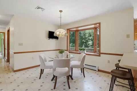 Dining - 45 Mendon St, Upton, MA 01568 photo 3 of 4