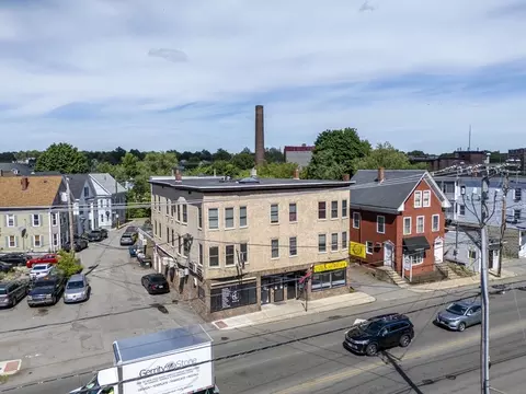 135 Lafayette Sq, Haverhill, MA 01832