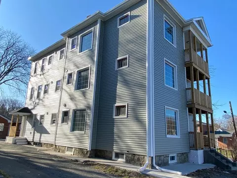 86 Houghton St, Worcester, MA 01604