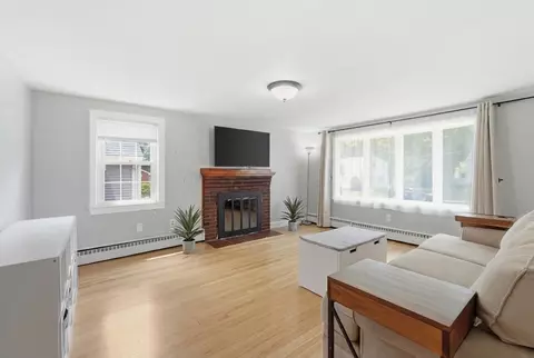 75 William St, Walpole, MA 02081 photo 9