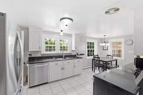 75 William St, Walpole, MA 02081 photo 12