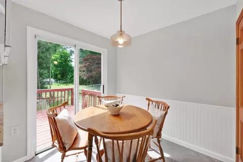 232 Almira Rd, Springfield, MA 01119 photo 5