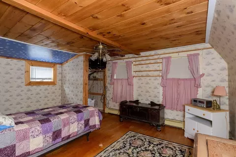 132 Eagle St, Ware, MA 01082 photo 8