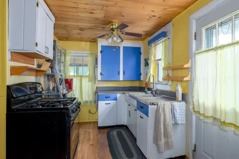 132 Eagle St, Ware, MA 01082 photo 16