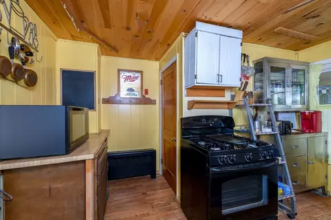 132 Eagle St, Ware, MA 01082 photo 17