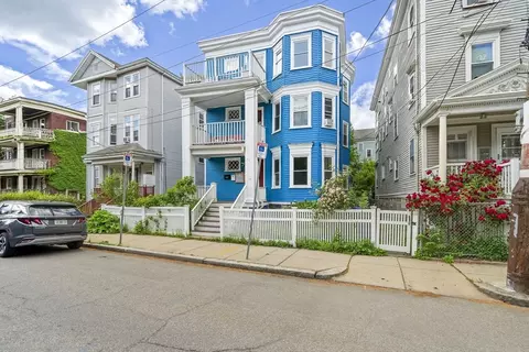 117 Williams St, Boston, MA 02132