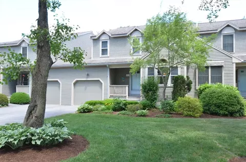 55 Quince Lndg #55, Franklin, MA 02038