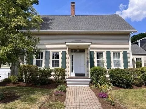 29 Canton St, Easton, MA 02356