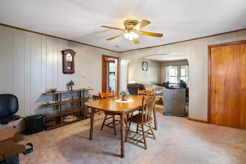 43 Ferry St, Chicopee, MA 01013 photo 5