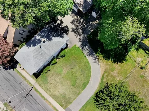 43 Ferry St, Chicopee, MA 01013 photo 37
