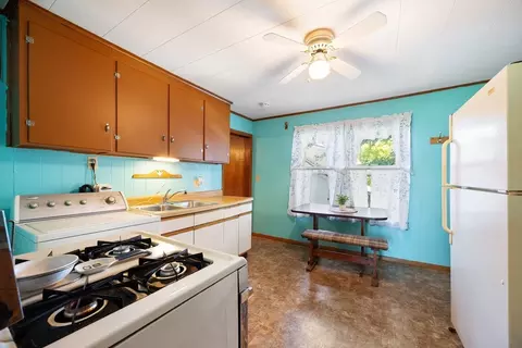 43 Ferry St, Chicopee, MA 01013 photo 20