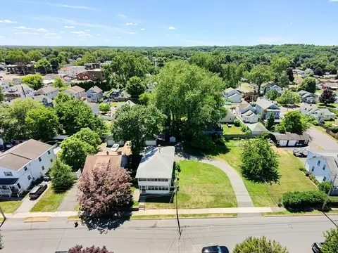 43 Ferry St, Chicopee, MA 01013 photo 36