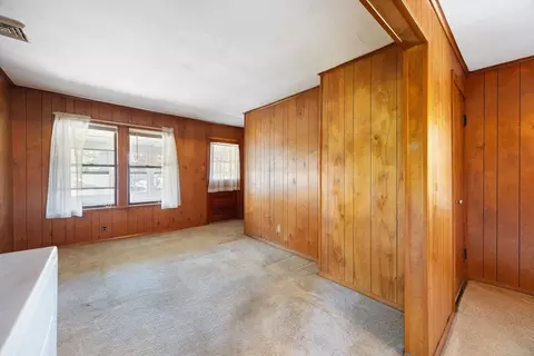 43 Ferry St, Chicopee, MA 01013 photo 18