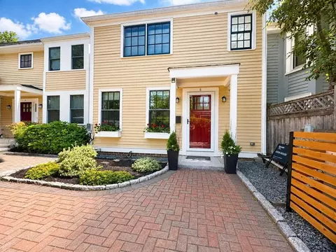 88 Pearl St #2, Cambridge, MA 02139