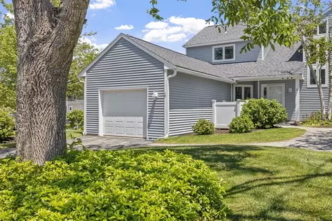 17 Fairway Dr #OCEANVIEW, Plymouth, MA 02360