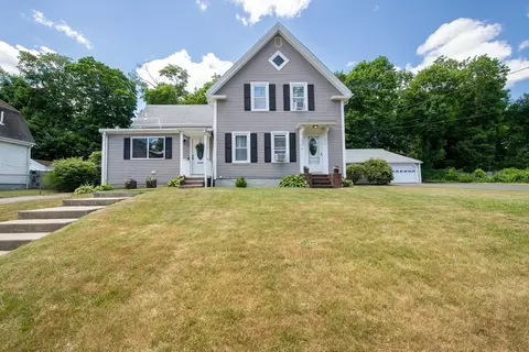 4 Star Ave, Middleboro, MA 02346