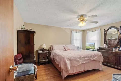 11 Dunkirk Ave, Worcester, MA 01604 photo 17