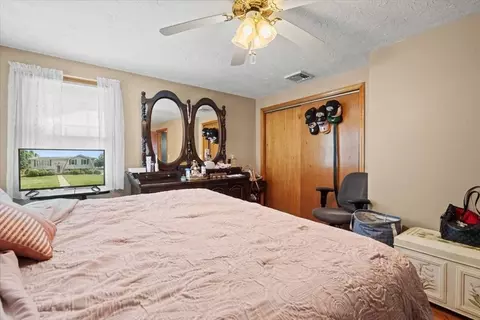 11 Dunkirk Ave, Worcester, MA 01604 photo 19