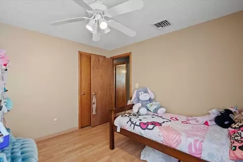 11 Dunkirk Ave, Worcester, MA 01604 photo 22