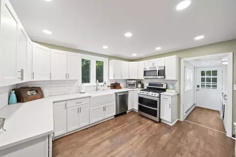 Kitchen - 361 Main St, Marshfield, MA 02050 photo 1 of 3
