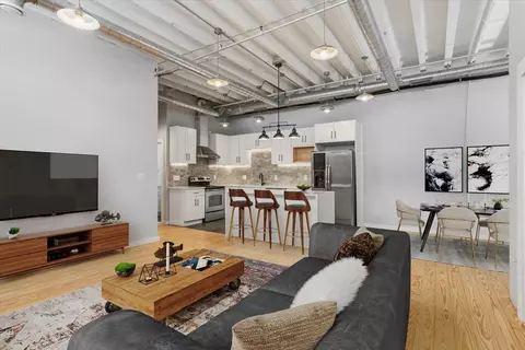 107 South St #2F, Boston, MA 02111