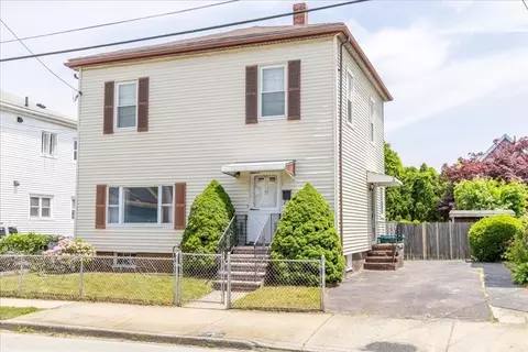 51 Flint St, Lynn, MA 01905