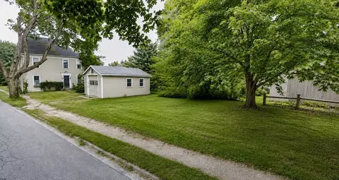 360 Merrimac St, Newburyport, MA 01950