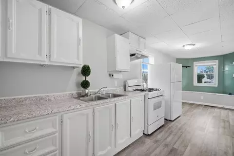 Kitchen - 540 Armory St, Springfield, MA 01104 photo 2 of 3