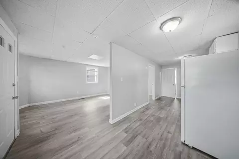Entry Way - 540 Armory St, Springfield, MA 01104 photo 9 of 9