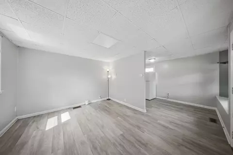 Living - 540 Armory St, Springfield, MA 01104 photo 2 of 2
