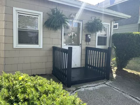 Exterior - 540 Armory St, Springfield, MA 01104 photo 2 of 6