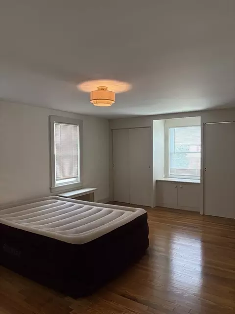 Bedroom - 60 Rencelau St, Springfield, MA 01118 photo 5 of 7