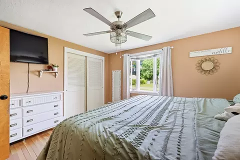 39 Bartels St, Springfield, MA 01128 photo 12
