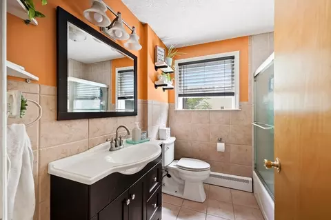 39 Bartels St, Springfield, MA 01128 photo 14