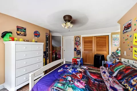39 Bartels St, Springfield, MA 01128 photo 22