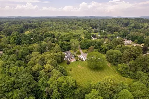 View/Area - 675 Bay Rd, Hamilton, MA 01982 photo 1 of 2