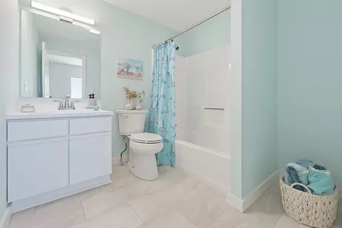 Bath - 45 Main St #35, Wareham, MA 02571 photo 2 of 2