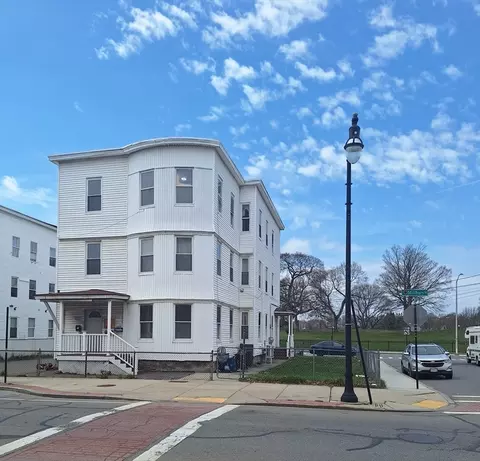 246 Milbury St, Worcester, MA 01610