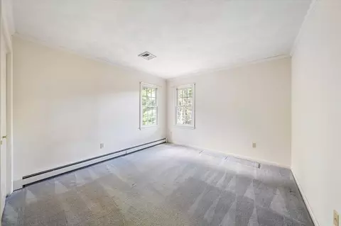 Bedroom - 20 Josiah Dr, Upton, MA 01568 photo 3 of 5