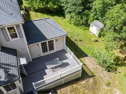 Exterior - 20 Josiah Dr, Upton, MA 01568 photo 5 of 6