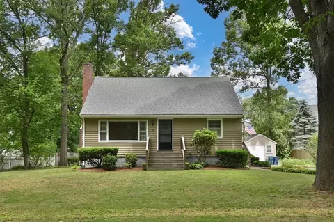68 Kernwood Ave, Tewksbury, MA 01876