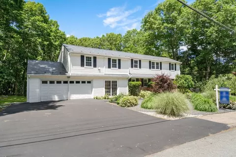 19 Country Ln, Sharon, MA 02067